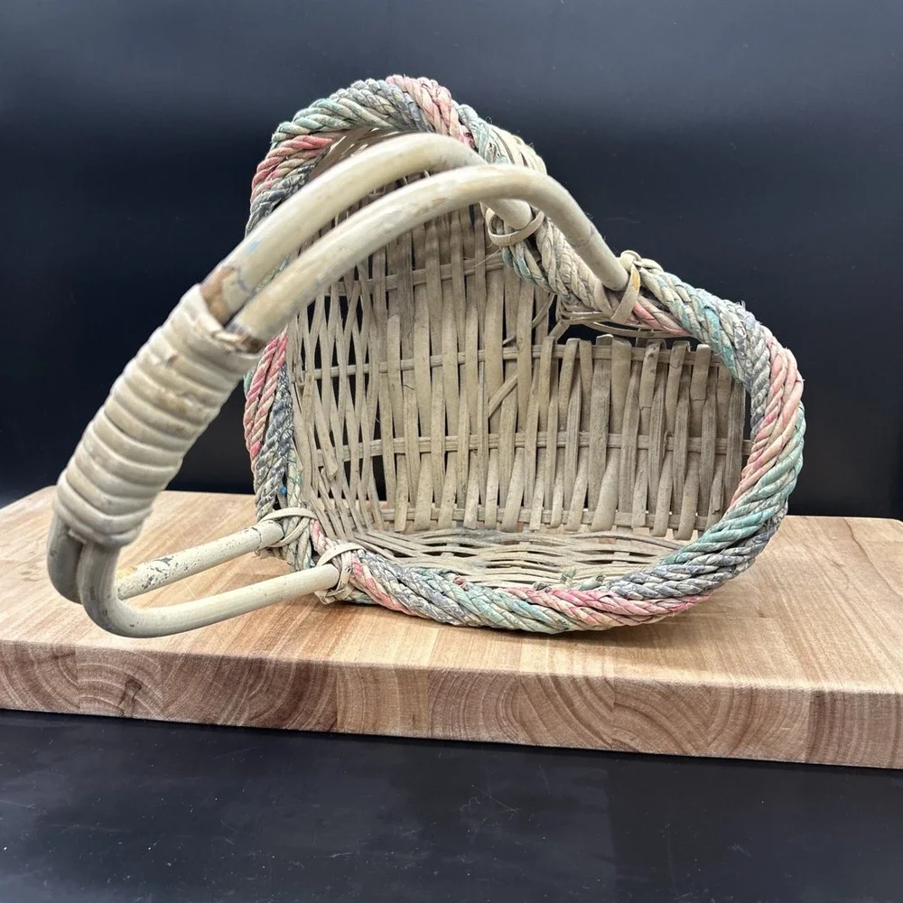 Vintage Heart Shape Woven Wicker Basket Colorful Pastel Rope Accent w/Handle 16